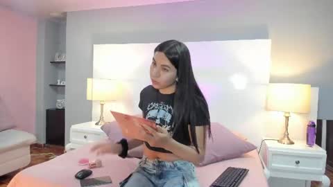 Snapshot of lyaa_sweet1 chatting on June 22, 3:08 am Lyaa Sweet online show from June 22, 3:08 am