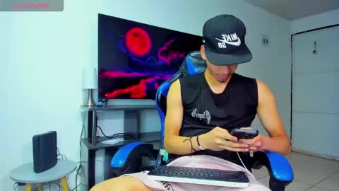 Lyam online show from May 23, 8:18 am
