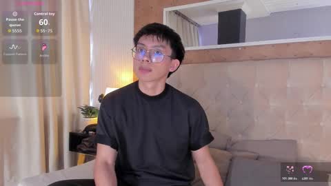 Lyan online show from November 15, 7:10 pm