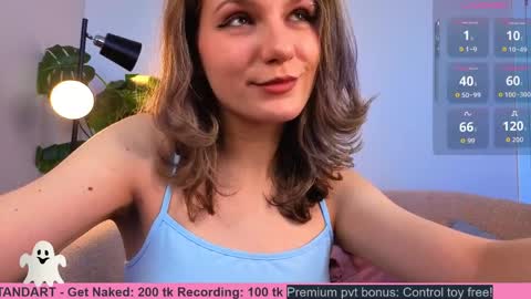 lychee__chan online show from April 8, 1:44 pm