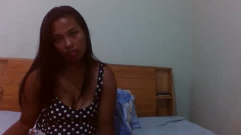 Snapshot of lycia01 chatting on April 30, 7:04 am lycia01 online show from April 30, 7:04 am