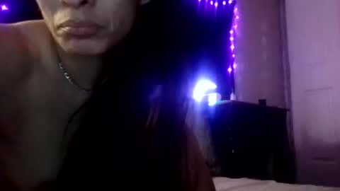 lydiasarch online show from April 18, 2:26 am