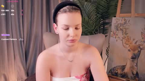 simply Eliza  online show from February 8, 8:29 am