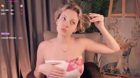 simply Eliza  online show from February 10, 9:02 am