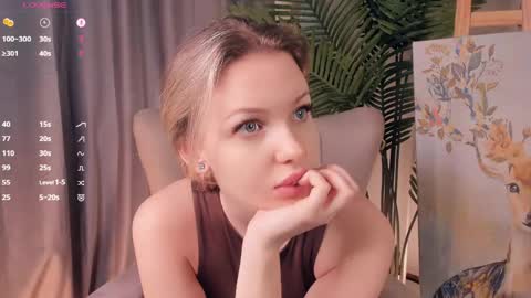 simply Eliza  online show from April 15, 8:10 am