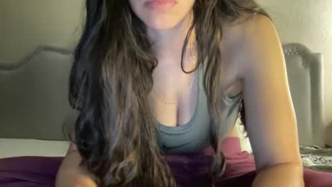 Snapshot of lylajades chatting on December 8, 10:57 pm Olivia online show from December 8, 10:57 pm