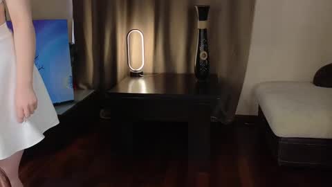 hi im Lyle online show from March 11, 6:21 am