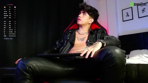 Lyle Bennett Freelance Model online show from March 6, 10:56 am