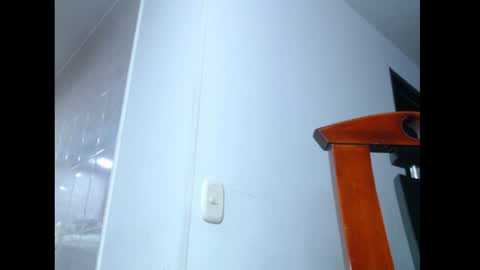 lylii_evans online show from December 3, 4:14 am