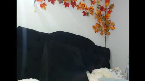 lylii_evans online show from September 18, 1:18 am