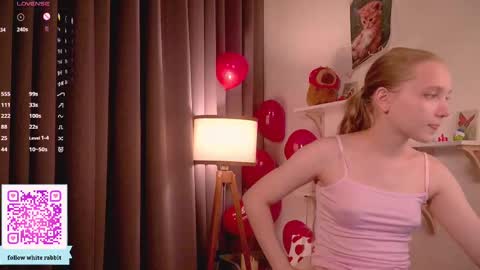 Lyly bambi online show from February 20, 9:31 pm