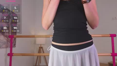 Snapshot of lyly_loveyou chatting on July 8, 5:56 am Lyly online show from July 8, 5:56 am
