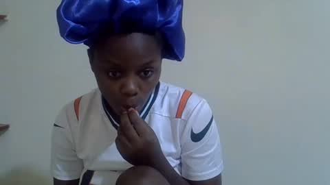 lyn_anna online show from March 1, 10:39 am