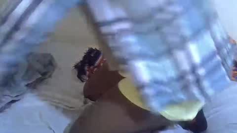 lyn_anna online show from March 5, 11:28 am