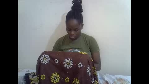 lyn_anna online show from May 30, 11:40 am
