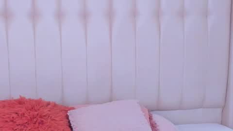 Lyn online show from November 1, 11:23 am