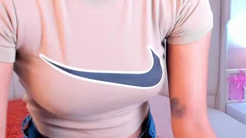 Lyn online show from November 27, 11:12 am