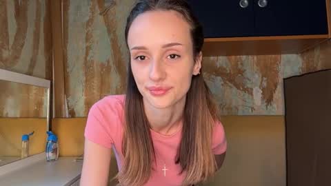 Snapshot of lynettabracht chatting on May 26, 3:19 pm Maria online show from May 26, 3:19 pm