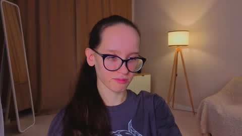 Sara online show from December 20, 4:14 pm