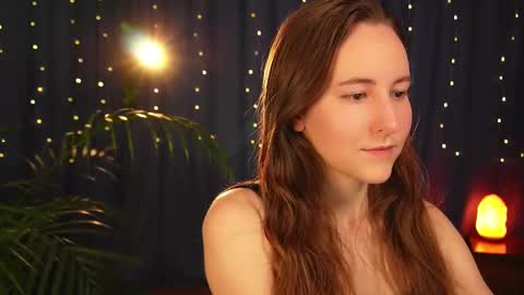 Lynn online show from February 17, 12:05 pm