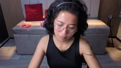 Snapshot of lynn_turner_ chatting on May 28, 1:19 pm lynn_turner_ online show from May 28, 1:19 pm