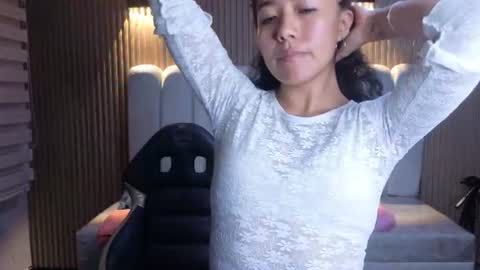 Snapshot of lynn_turner_ chatting on July 24, 12:47 pm lynn_turner_ online show from July 24, 12:47 pm