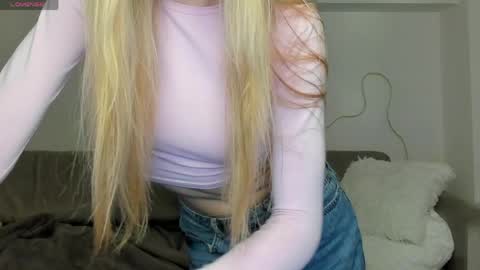 Snapshot of lynnadream_ chatting on May 29, 2:31 am lynnadream_ online show from May 29, 2:31 am