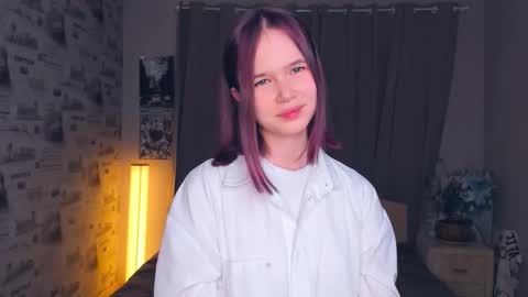 Cozy Lynns room online show from November 27, 8:16 am