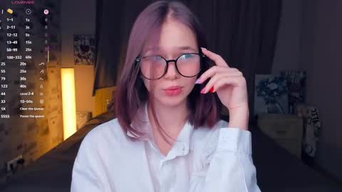 Cozy Lynns room online show from January 10, 9:11 am