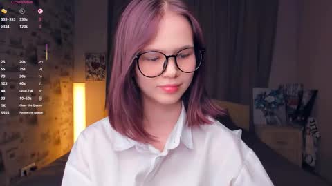 Cozy Lynns room online show from January 12, 10:09 am