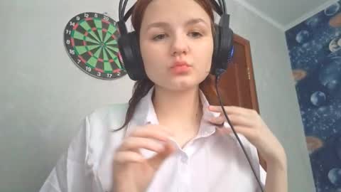 Snapshot of lynnettegustason chatting on January 12, 7:35 am Lynn online show from January 12, 7:35 am