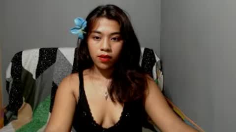 Snapshot of lynskaye2005 chatting on June 24, 12:37 pm Lyn online show from June 24, 12:37 pm