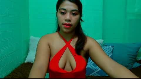 Snapshot of lynskaye2005 chatting on July 26, 8:27 pm Lyn online show from July 26, 8:27 pm
