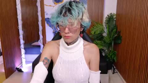 lyra_tay online show from May 26, 7:10 pm