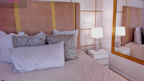    online show from February 24, 11:19 am