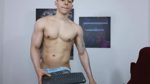 Snapshot of lysan_corv chatting on May 23, 6:34 pm Lysan online show from May 23, 6:34 pm