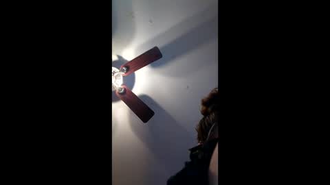 Snapshot of lyssx0 chatting on February 20, 9:04 pm Lyss online show from February 20, 9:04 pm