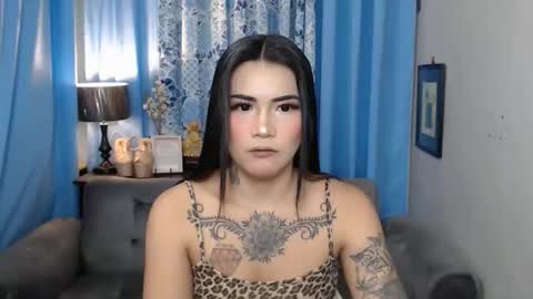 Snapshot of lytatto_lashes chatting on May 22, 11:49 am lytatto_lashes online show from May 22, 11:49 am