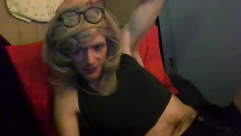 Snapshot of m19261 chatting on March 9, 8:51 am Even online show from March 9, 8:51 am