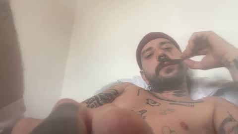 Snapshot of m4dey0ul00k chatting on August 9, 12:54 pm m4dey0ul00k online show from August 9, 12:54 pm