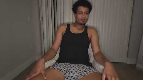 Snapshot of m_d_fl chatting on February 6, 2:27 am MD online show from February 6, 2:27 am