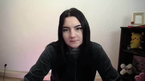 Snapshot of m_i_k_i_ chatting on March 3, 10:43 am m_i_k_i_ online show from March 3, 10:43 am