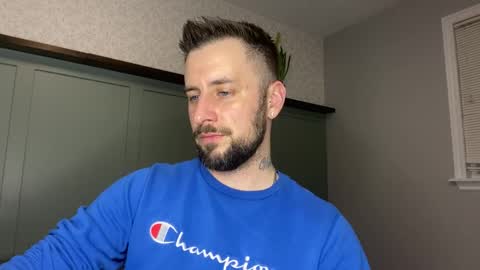 m_stephen online show from April 1, 3:07 am