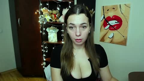 Snapshot of m_vikki chatting on January 22, 12:49 pm Vikki online show from January 22, 12:49 pm