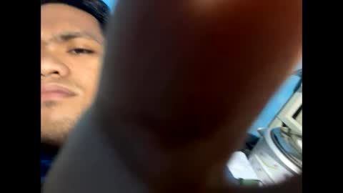 Snapshot of maaarrrmiguel chatting on February 5, 7:18 am Louie online show from February 5, 7:18 am