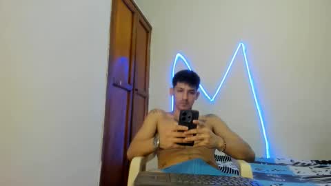 Snapshot of maaster420 chatting on January 16, 5:28 pm itgram pezlo josue online show from January 16, 5:28 pm