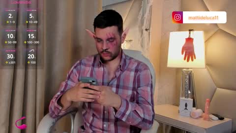 Snapshot of maatt_de_luca chatting on October 30, 6:52 pm Matt De Luca online show from October 30, 6:52 pm