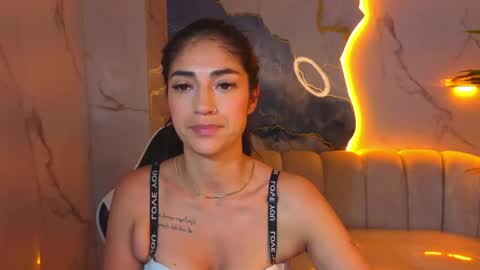 Snapshot of mabell_tx chatting on May 17, 2:53 am Mabell online show from May 17, 2:53 am