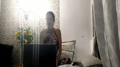Snapshot of mabelsaravia chatting on April 4, 11:46 pm mabel online show from April 4, 11:46 pm