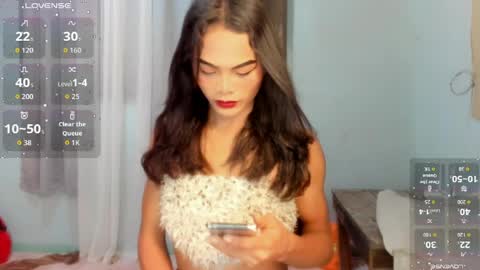 Snapshot of mabuhay_lola chatting on April 7, 11:54 am Divina online show from April 7, 11:54 am